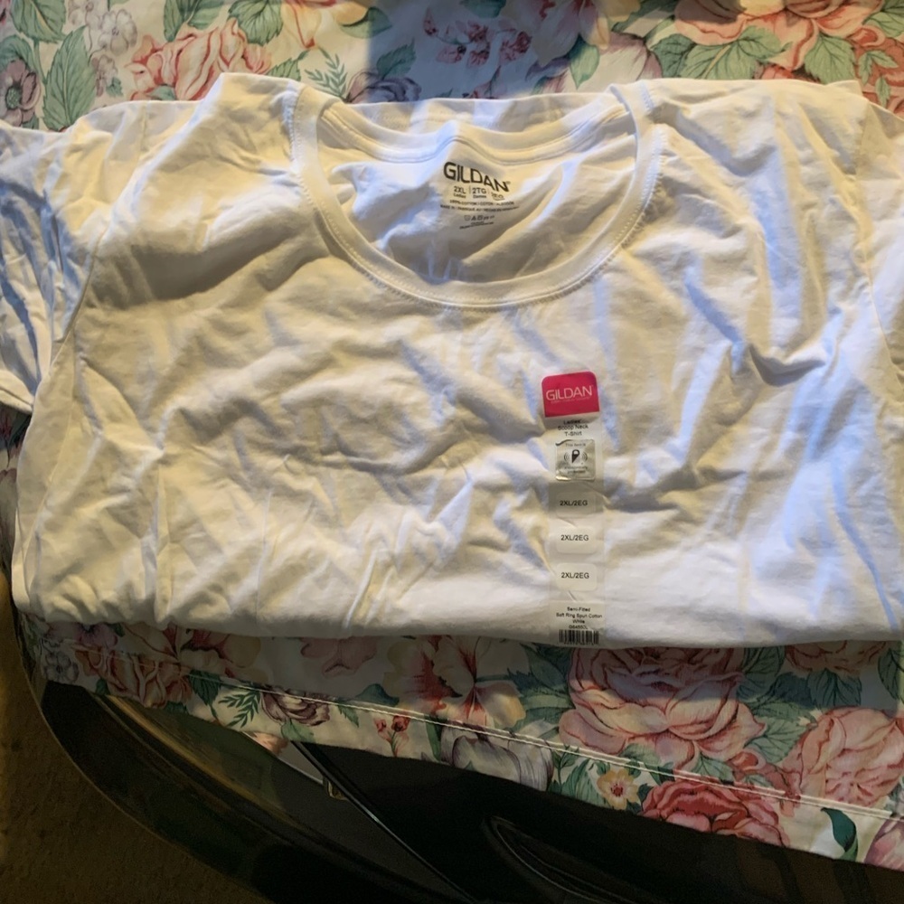 Gildan Classic White Short Sleeve Tee Size 2XL